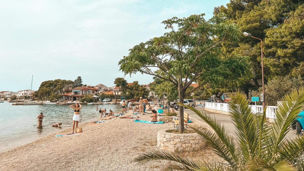 Luxury Beach Apartment W Sunset Sea Views ชิเบนิก ภายนอก รูปภาพ