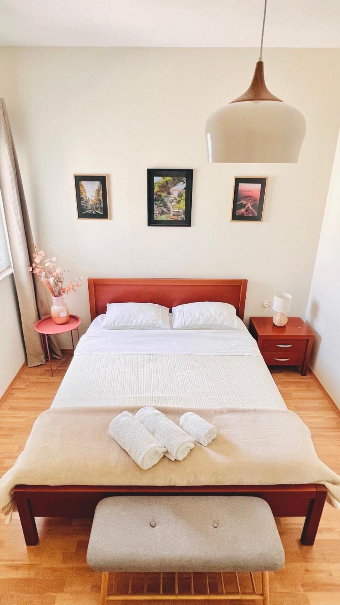 Luxury Beach Apartment W Sunset Sea Views ชิเบนิก ภายนอก รูปภาพ